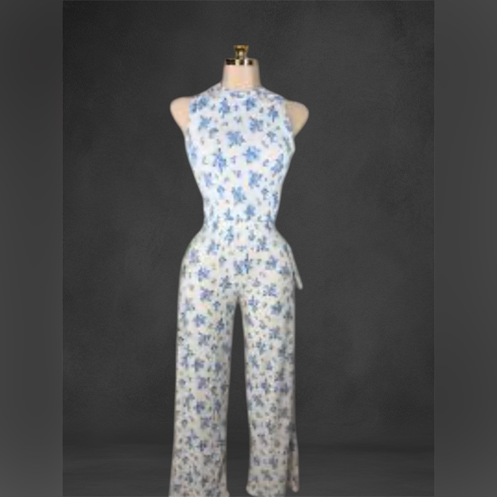 New Floral Pleated 2 piece pant suit
